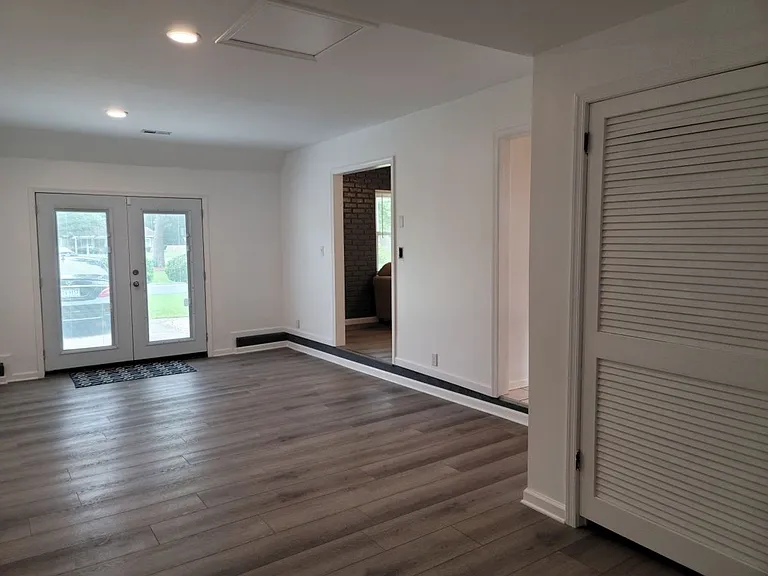932 Gossman Dr — Photo 14