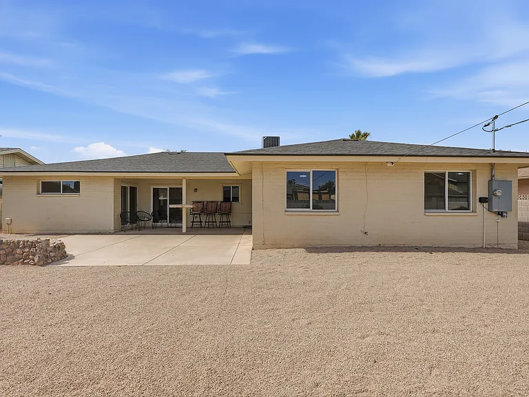 1034 E Hermosa Dr — Photo 26