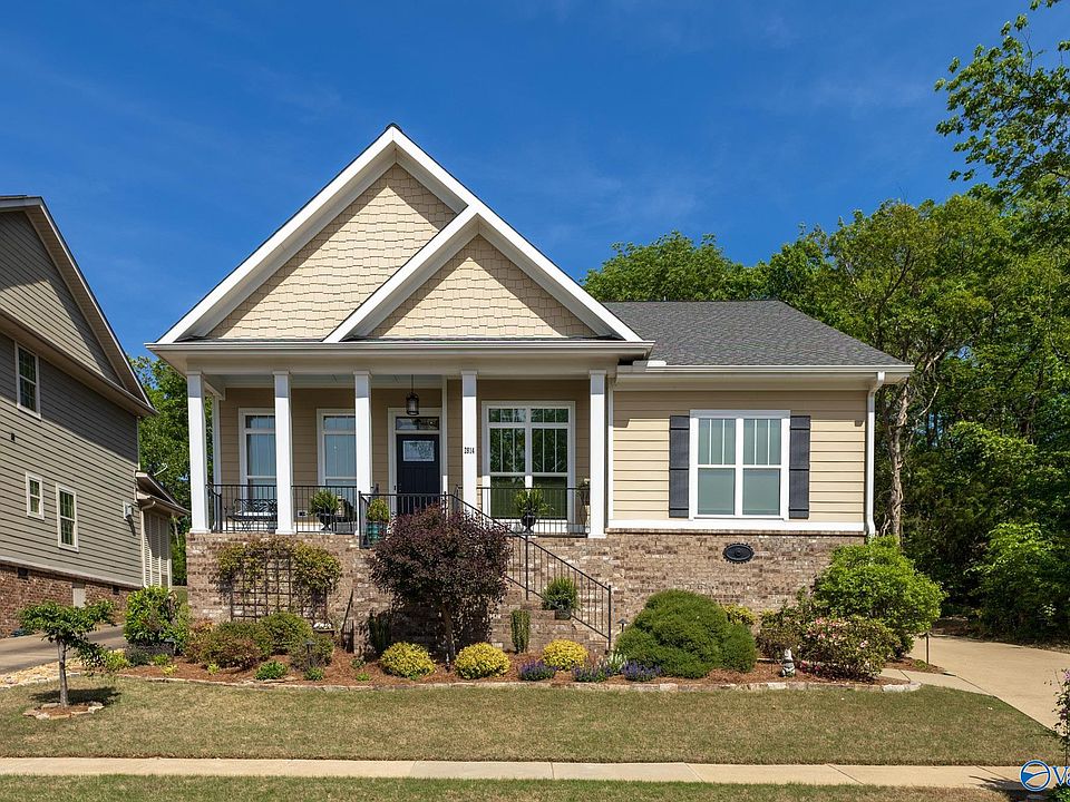 1st image of 2814 Talon Cir NE