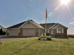 5660 N Ruth Ave, Monroe Center, IL 61052