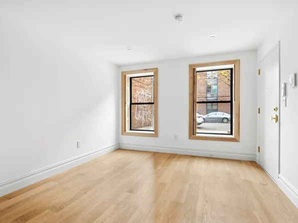 151 Chauncey Street image 2 of 10