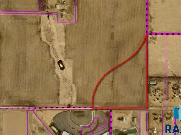 272nd St, Sioux Falls, SD 57108