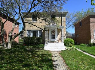 1609 Dempster St, Evanston, IL 60201
