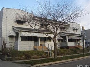 1221 Victory St, Akron, OH 44301