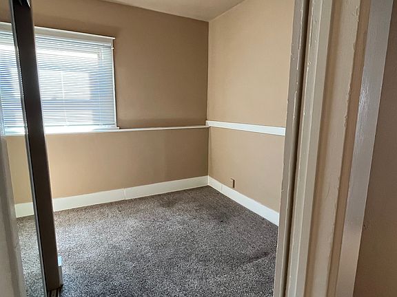 5th image of 125 Euclid Ave APT B