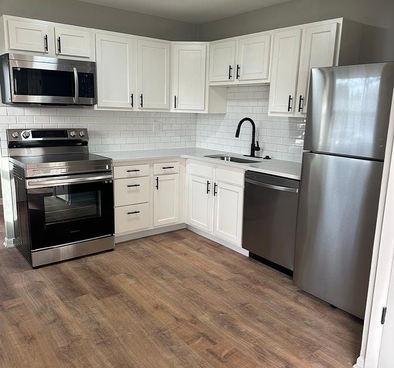 1st image of 130 Meadow Ln