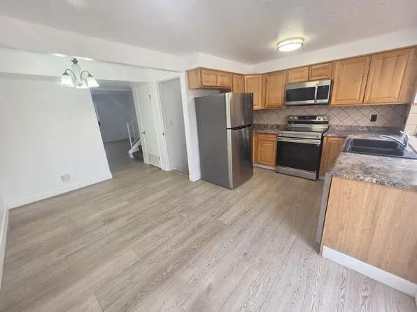 1211 E 986 S, Fruit Heights, UT 84037