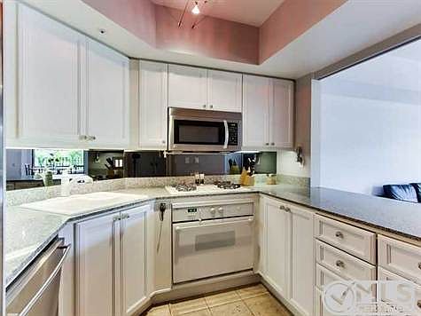 5th image of 500 W Harbor Dr Unit 308