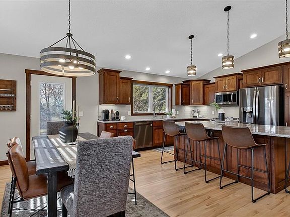 3rd image of E3547 Pine Creek Road