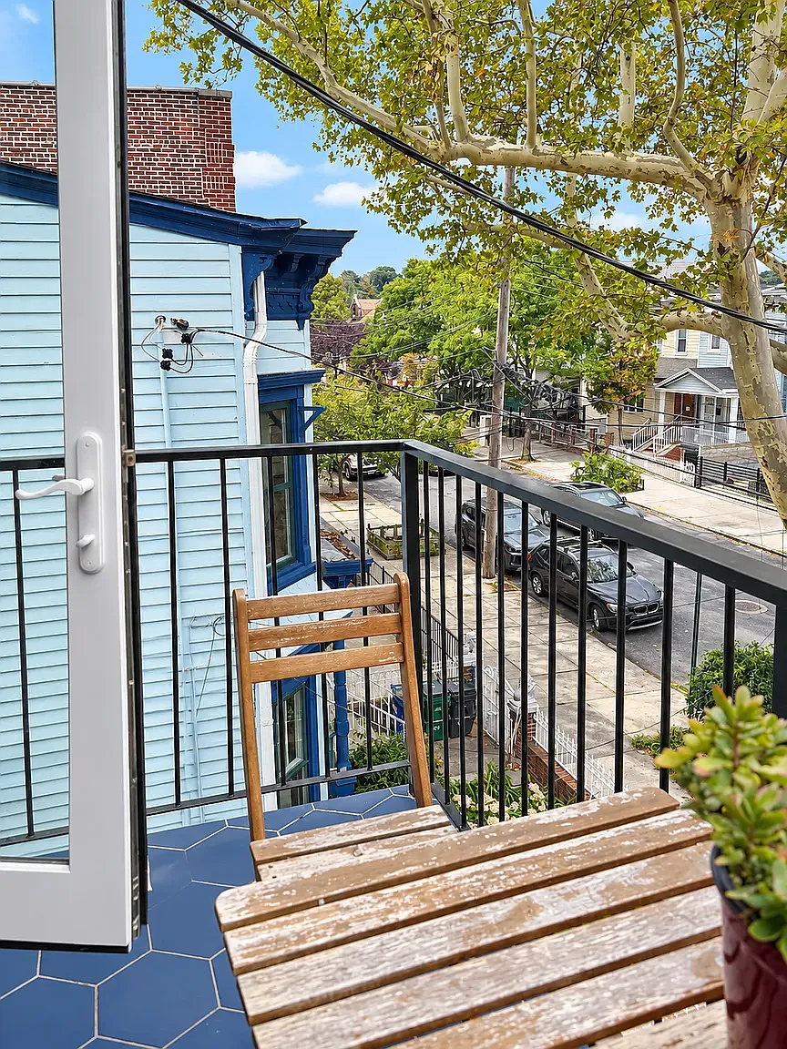 44 Euclid Avenue — Photo 2