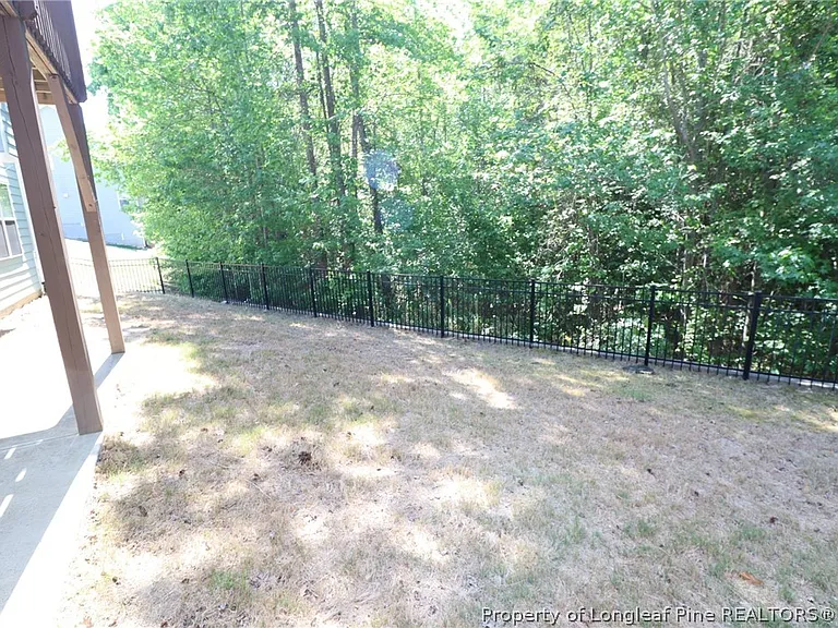 240 Mystwood Hollow Cir — Photo 46