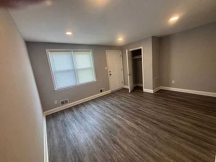 1318 Dalton Rd — Photo 3
