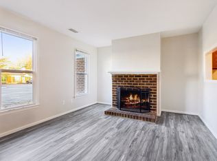 813 Wickford Dr, Chesapeake, VA 23320