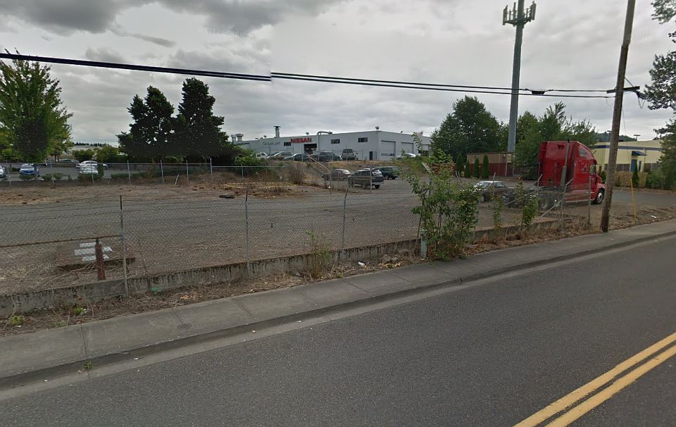 2nd image of 2176 SE 1st St