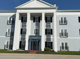 12880 University Cres APT 3B, Carmel, IN 46032