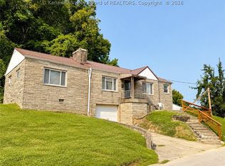 2743 Daniels Ave, South Charleston, WV 25303
