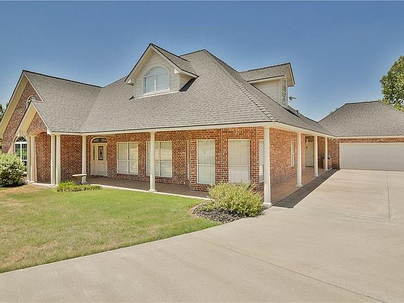 2nd image of 1622 Crow Creek Dr