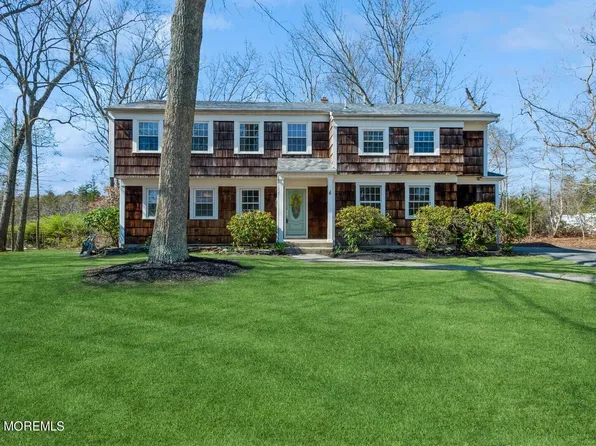 7 Frost Drive, Bayville, NJ 08721