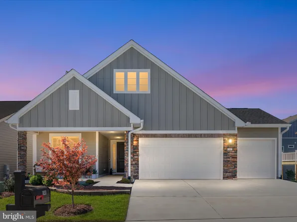 144 Cowbird St, Lake Frederick, VA 22630