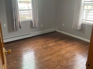 4121 247th St FLOOR 1, Little Neck, NY 11363