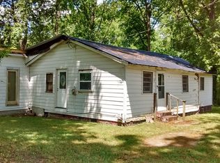 1430 N East St, Greensboro, GA 30642