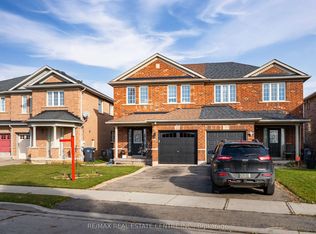 43 Lockheed Cres, Brampton, ON L7A 3G3
