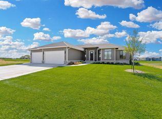 9657 W Cedar Ln, Maize, KS 67101