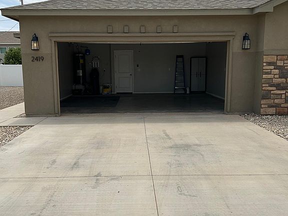 2nd image of 2419 W Briscoe Ave