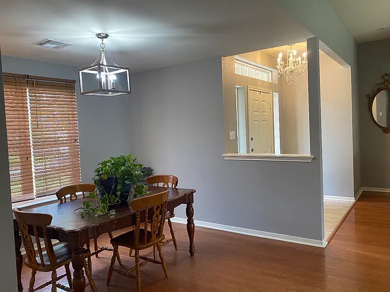 5704 Meadow Wood Dr — Photo 5