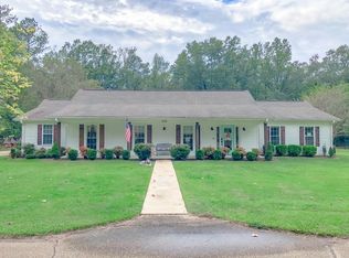 302 Hodges Rd, Columbus, MS 39705