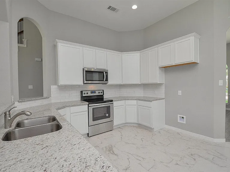 23751 River Place Dr — Photo 15