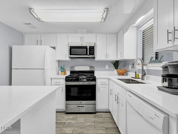 5th image of 170 W Leslie Ln