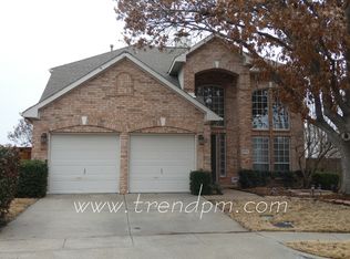 9014 Crown Point Cir, Irving, TX 75063