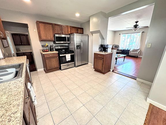 4th image of 311 N Warren Ave