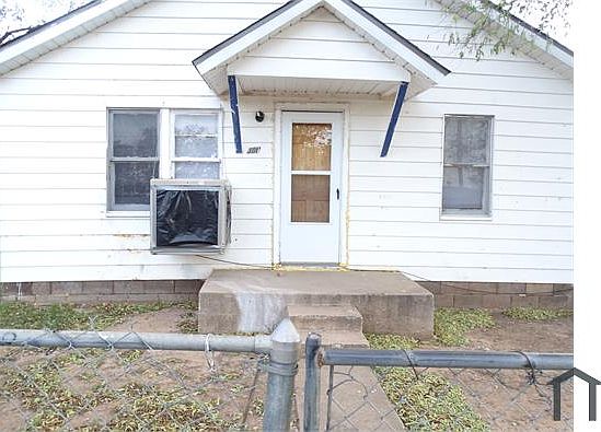 2nd image of 3011 SW 1st Ave