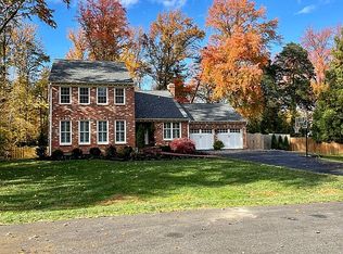 8890 McNair Dr, Alexandria, VA 22309