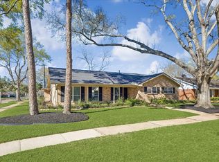 5918 Dumfries Dr, Houston, TX 77096