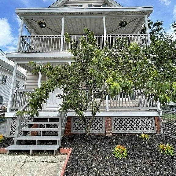 108 Pine St #1 — Photo 6