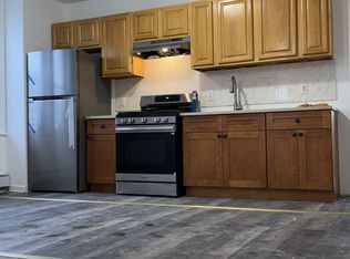 162 Saint Marys Ave #3, Staten Island, NY 10305