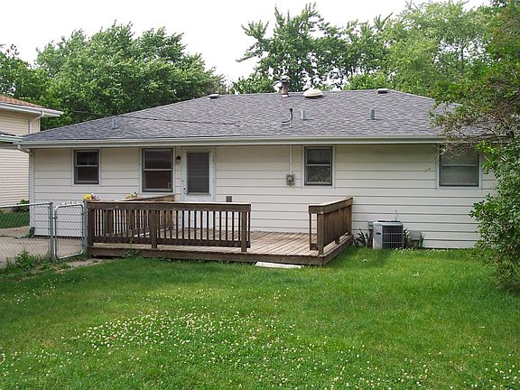 Back Yard w/deck and Fence