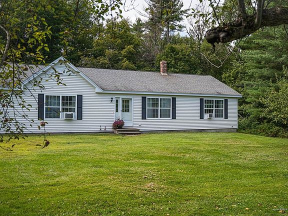 2nd image of 15 Orchard Dr