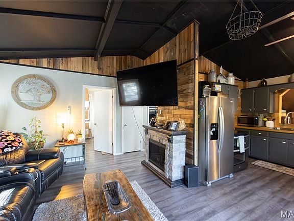 5th image of 50 Indian Hills Dr