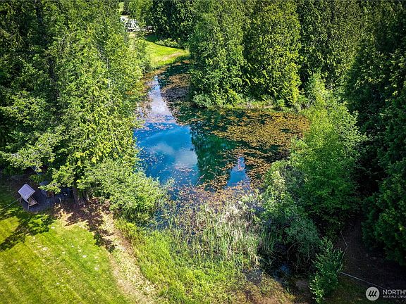 3rd image of 3233 Loomis Trail Road