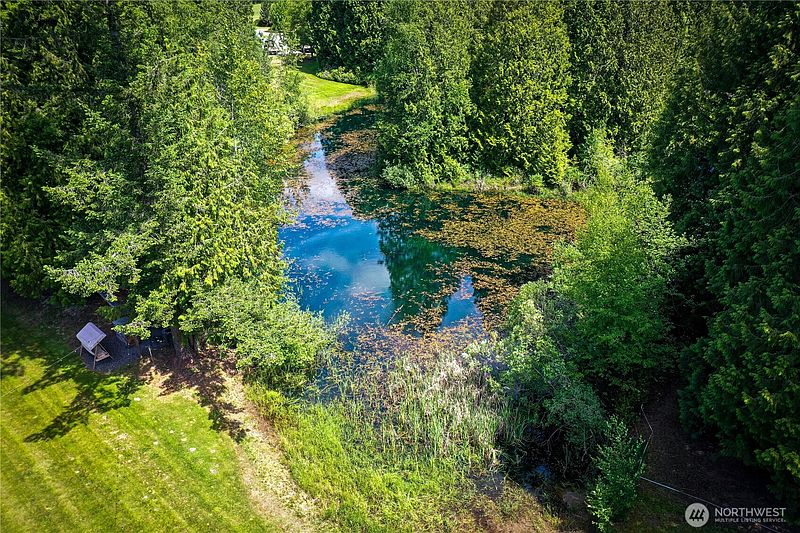 3rd image of 3233 Loomis Trail Road