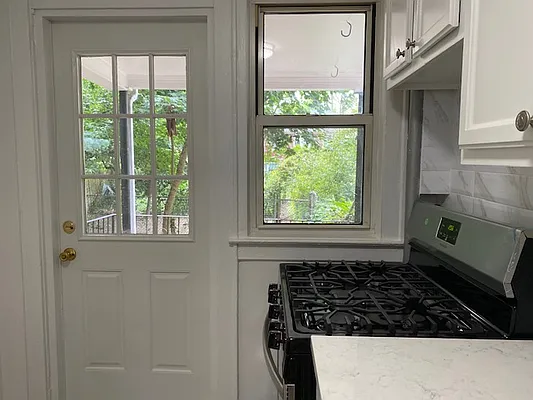 Rented by Douglas Elliman | media 27