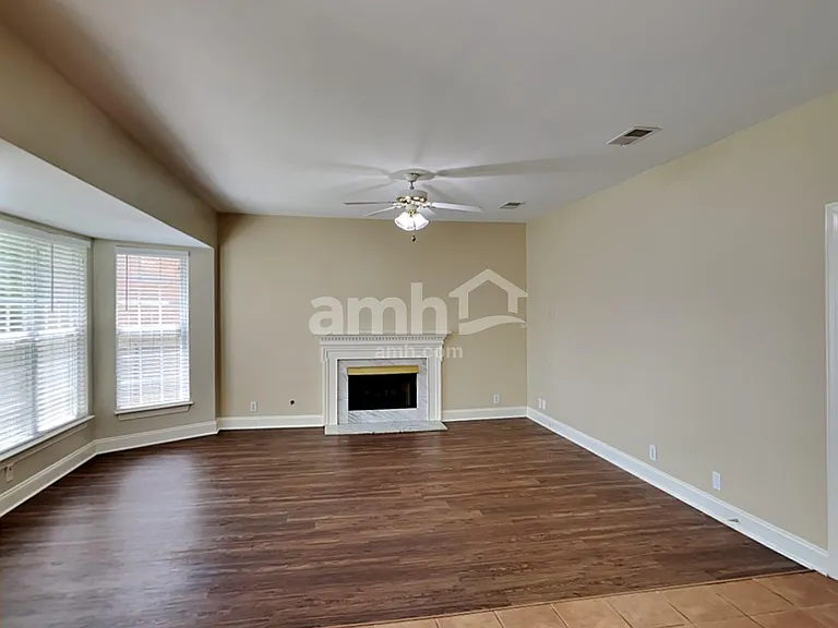 6728 Autumn Oaks Dr — Photo 6
