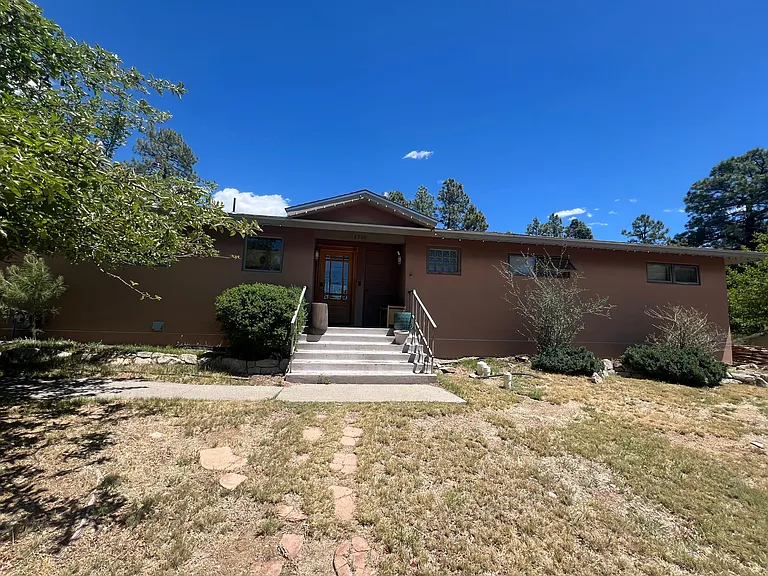2900 Arizona Ave — Photo 17
