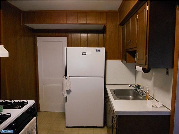 4th image of 6634 Tackawanna St