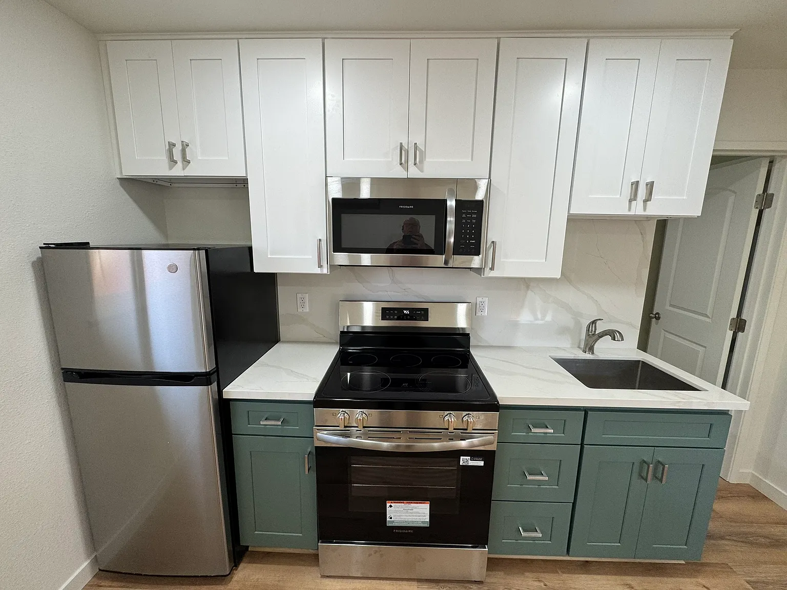 1 bed, 395 sqft, $1,800 — Photo 3