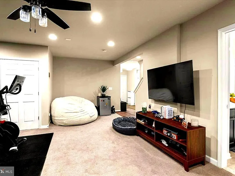 220 Patchwork Dr — Photo 16